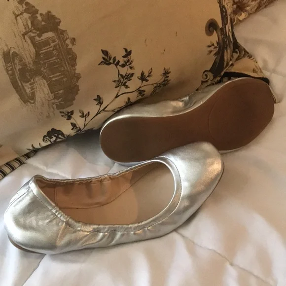 Ballet flats Silver  8.5 - Picture 2 of 2
